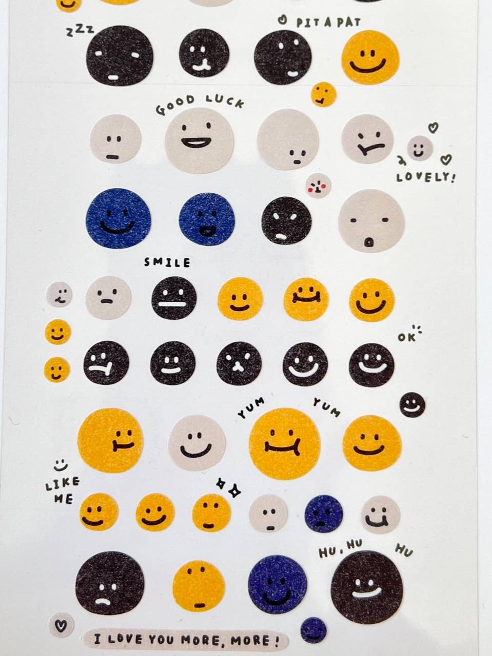 01076 SMILE FACE HU HU STICKERS
